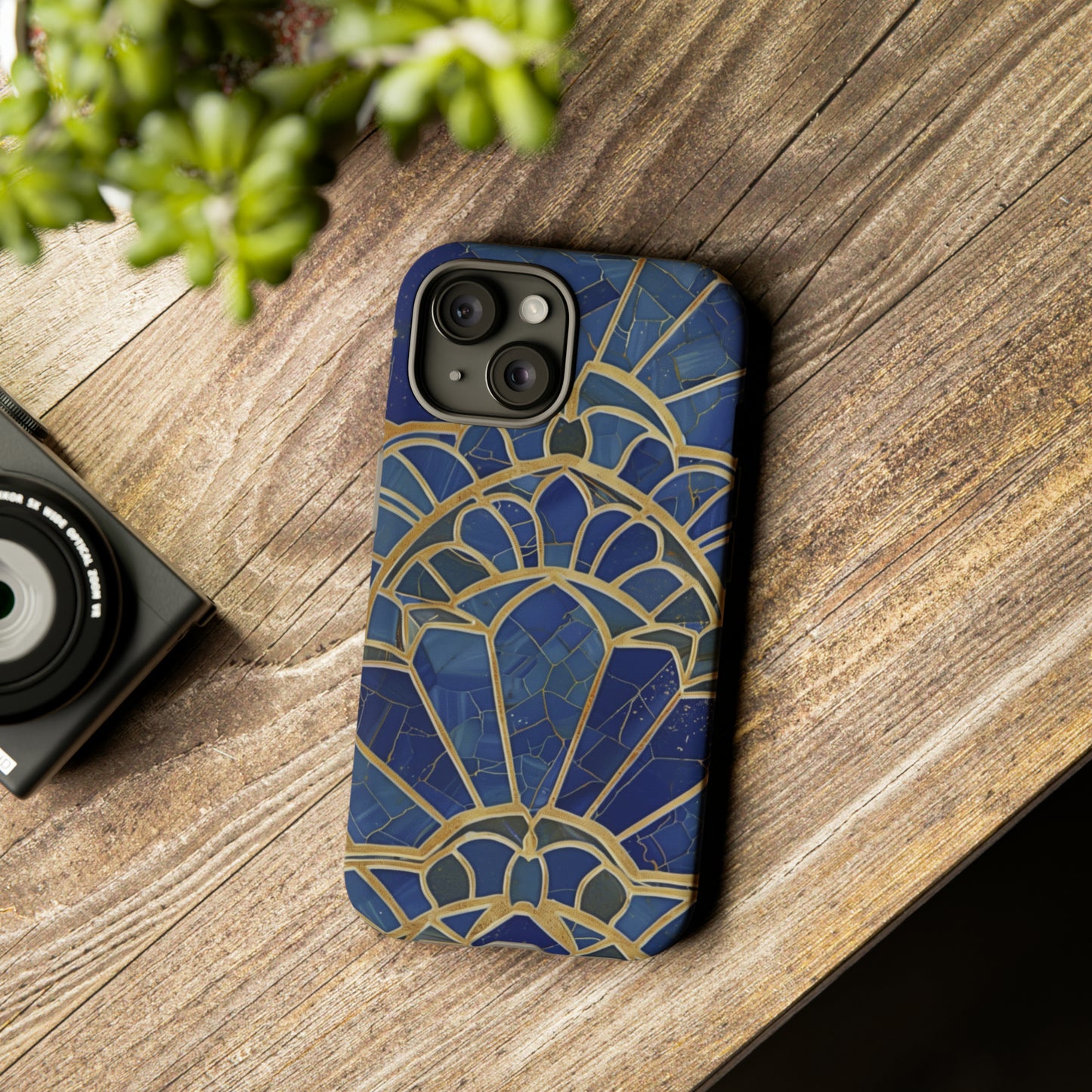 Golden Era Elegance: Art Deco Phone Case