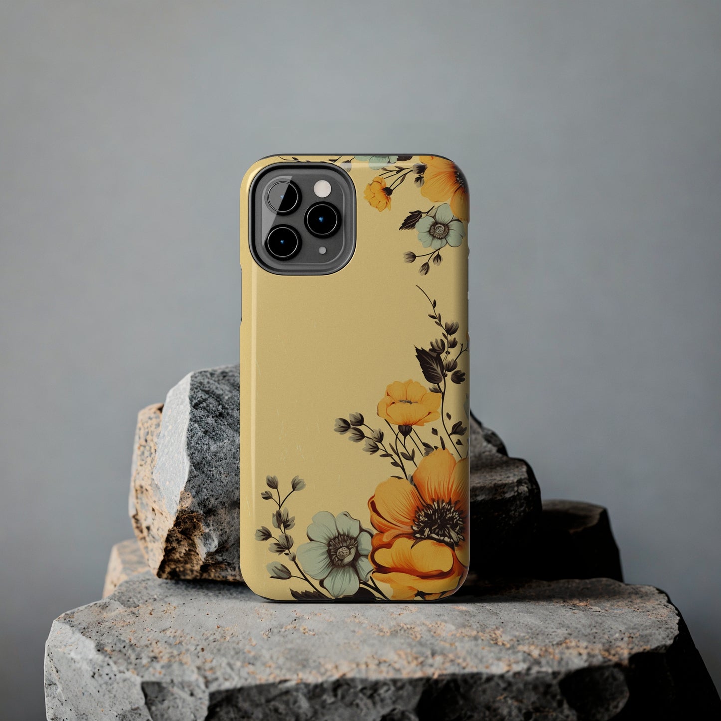 Classic Vintage Floral Case for iPhones – Timeless Elegance & Protection