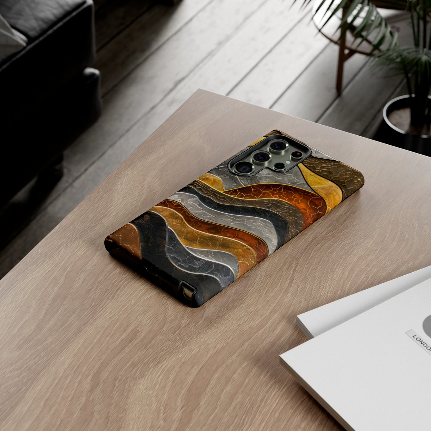 Abstract Gold and Silver Mountain Design Phone Case